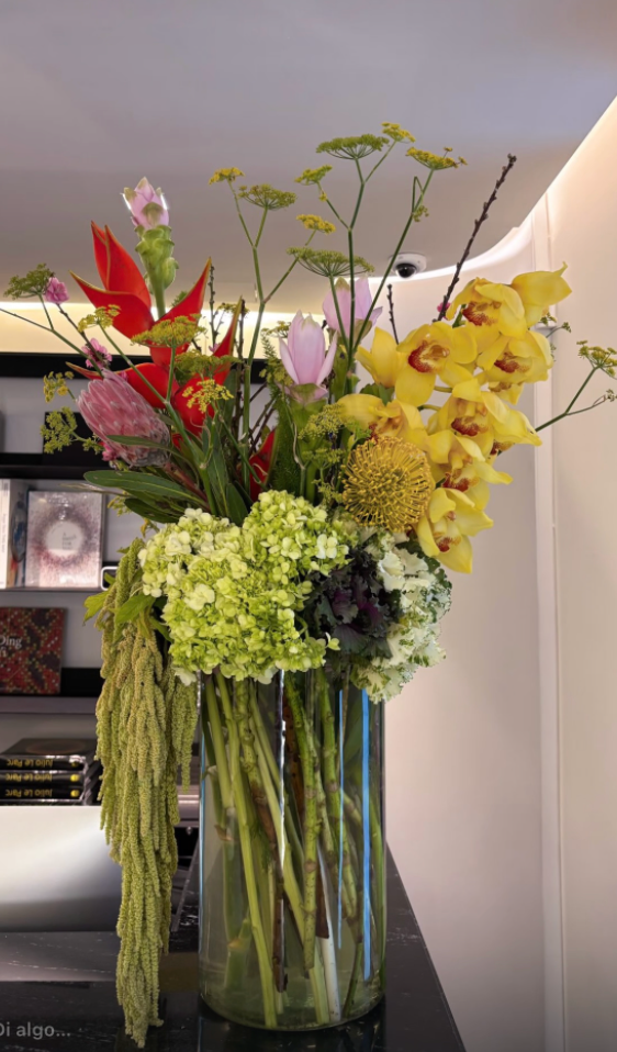 XL Floral piece