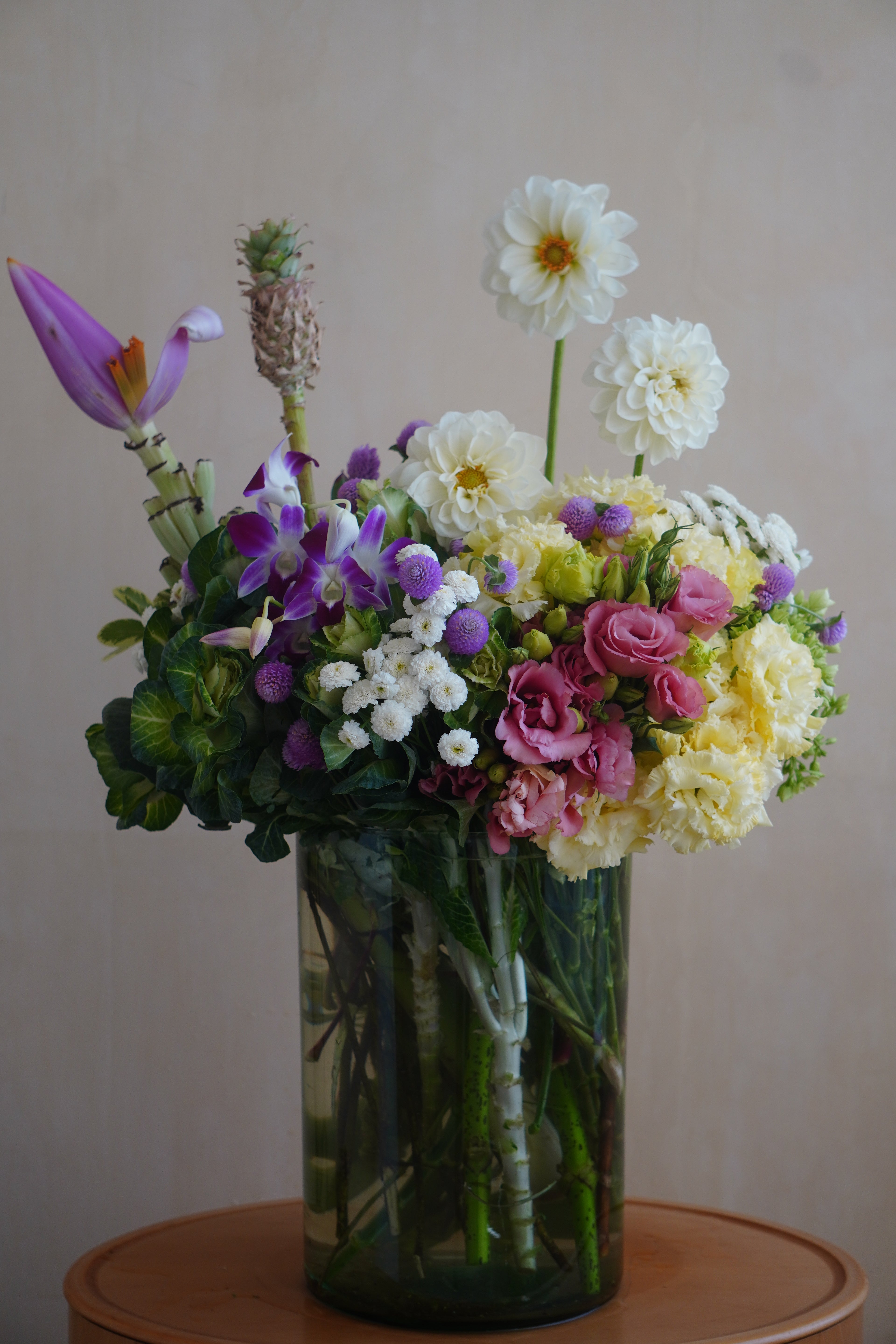 Medium floral piece